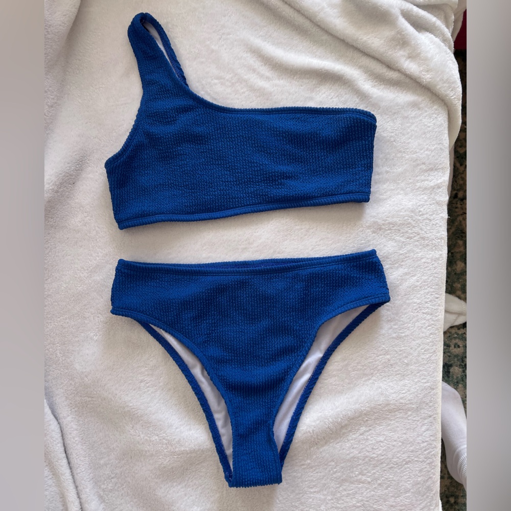 Bright Blue Bikini from Amazon!
